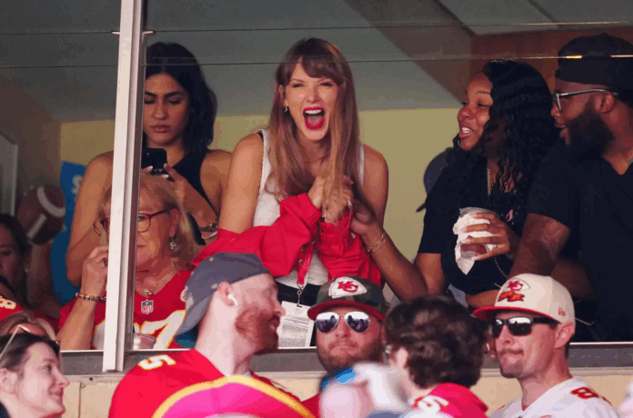 Taylor Swift Supports Travis Kelce