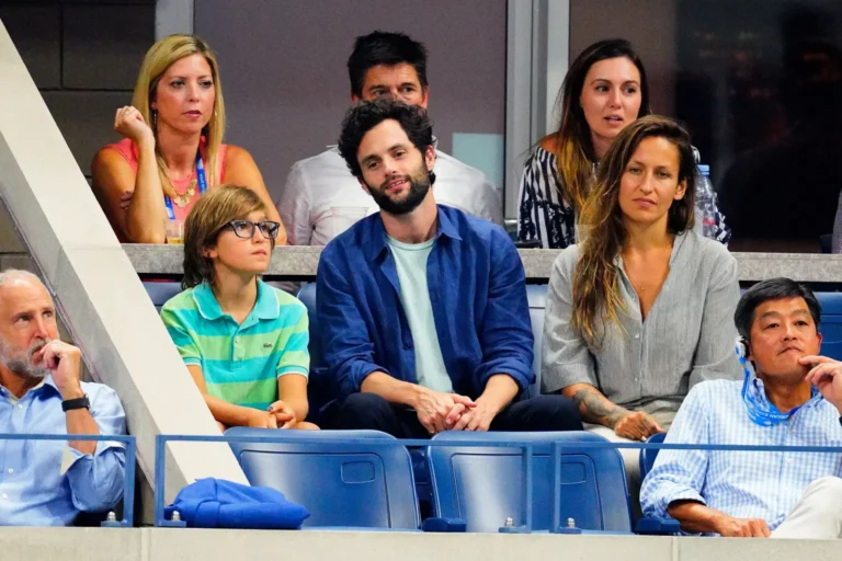 september-03-l-r-cassius-101204245