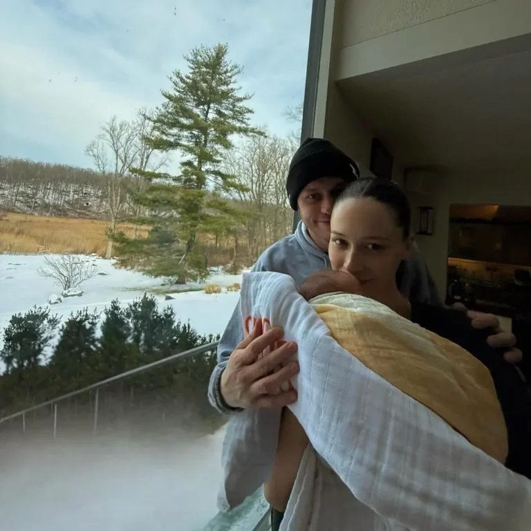 Elsie Hewitt in adult diapers