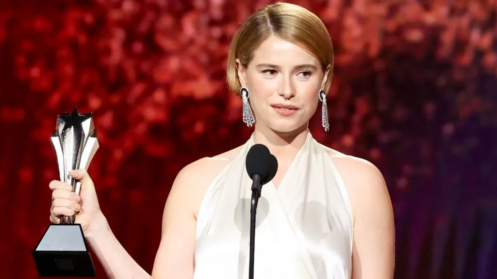 Buckley collected the award for best actress for the historical drama Hamnet