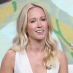 Is Anna Camp bisexual?