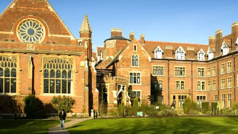 Cambridge College Issues Warnings After Alleged Death Threats Over Israel Trip