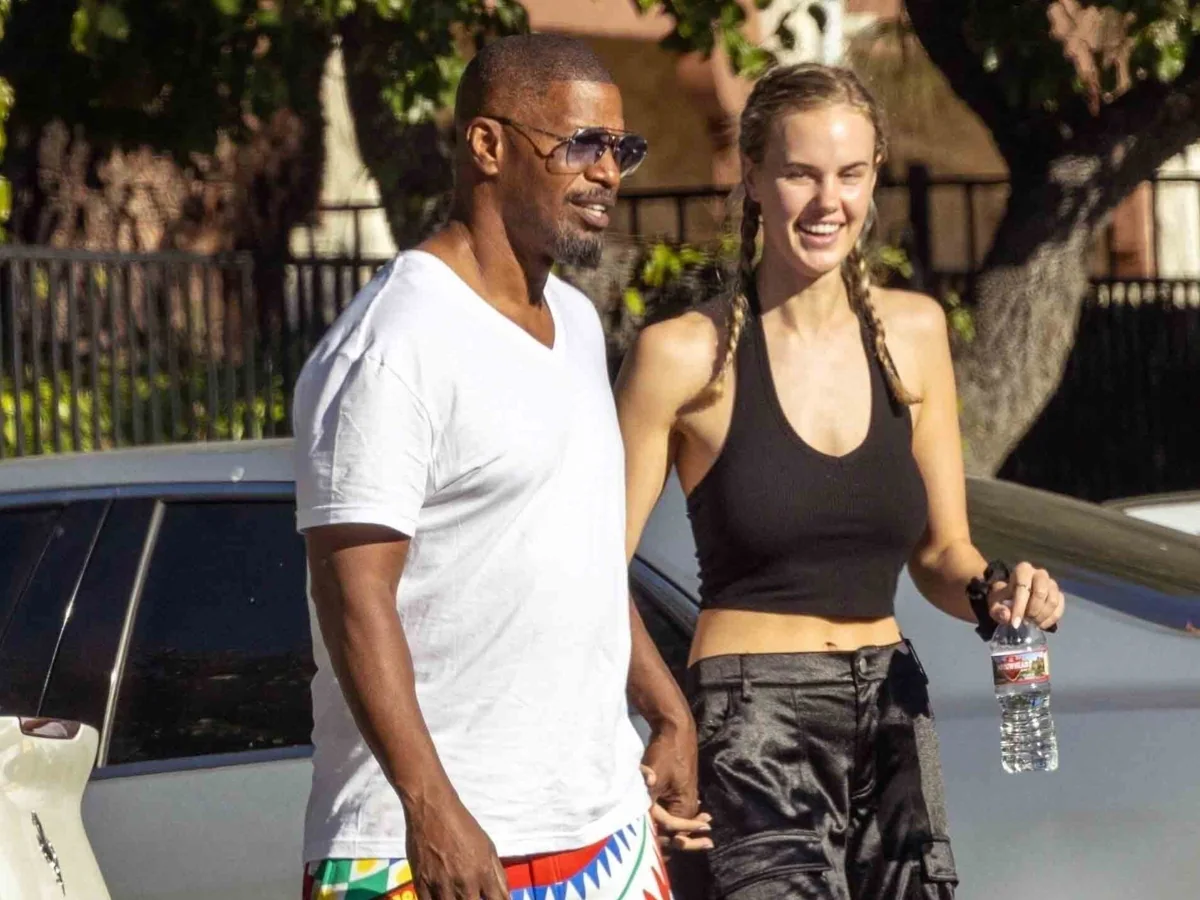 Jamie Foxx Expecting Third Child With Girlfriend Alyce Huckstepp